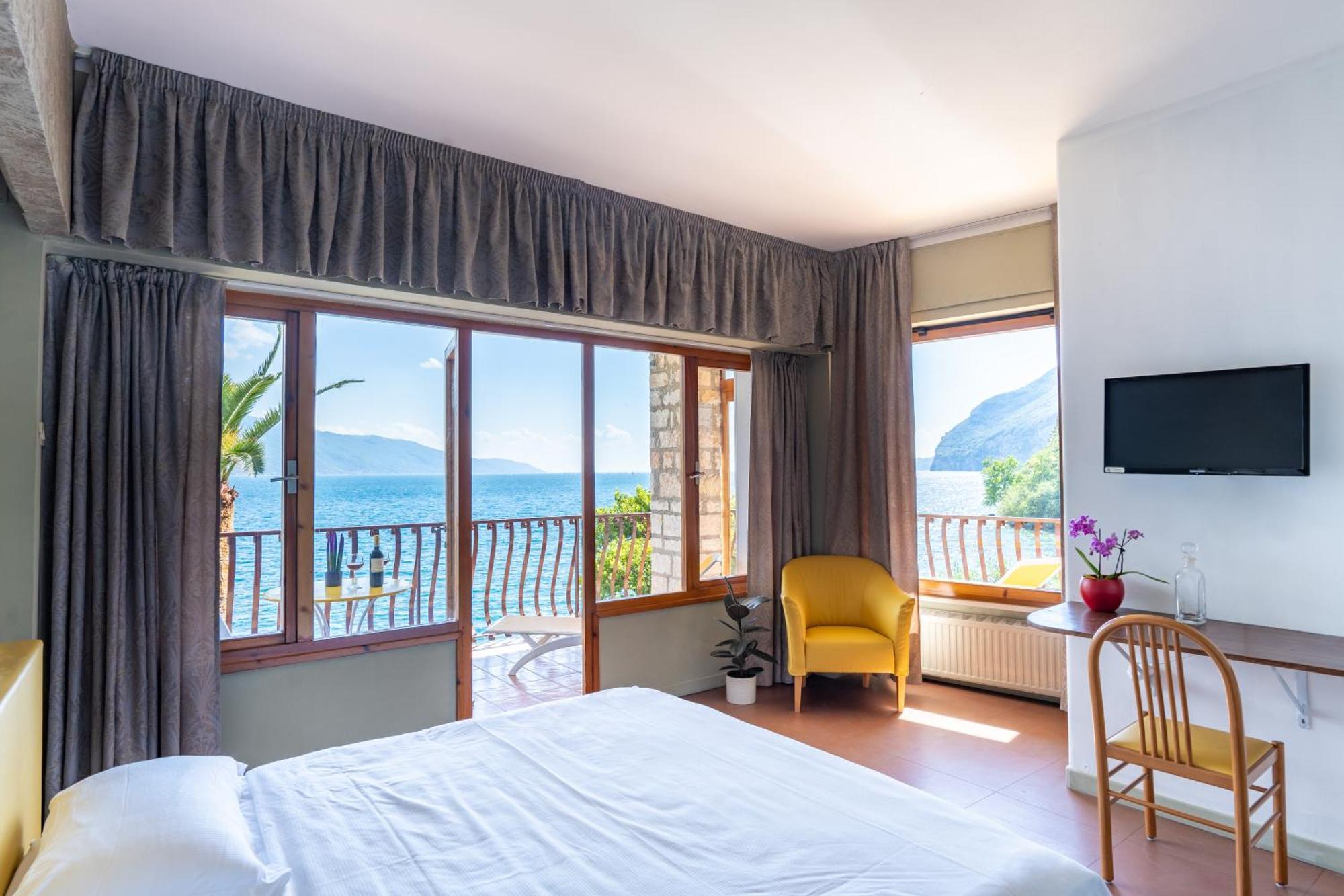 Hotel Forbisicle ティニャーレ エクステリア 写真